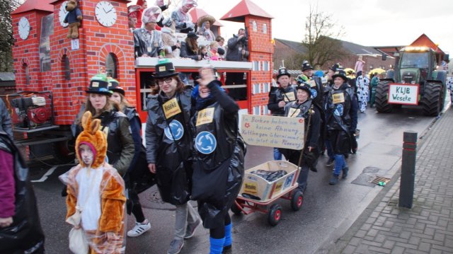 2016.11.08 Umzug Weseke